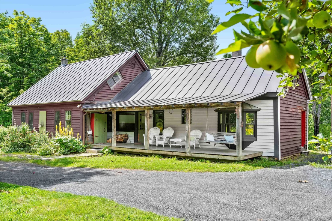 Photo of 520 Collar Hill