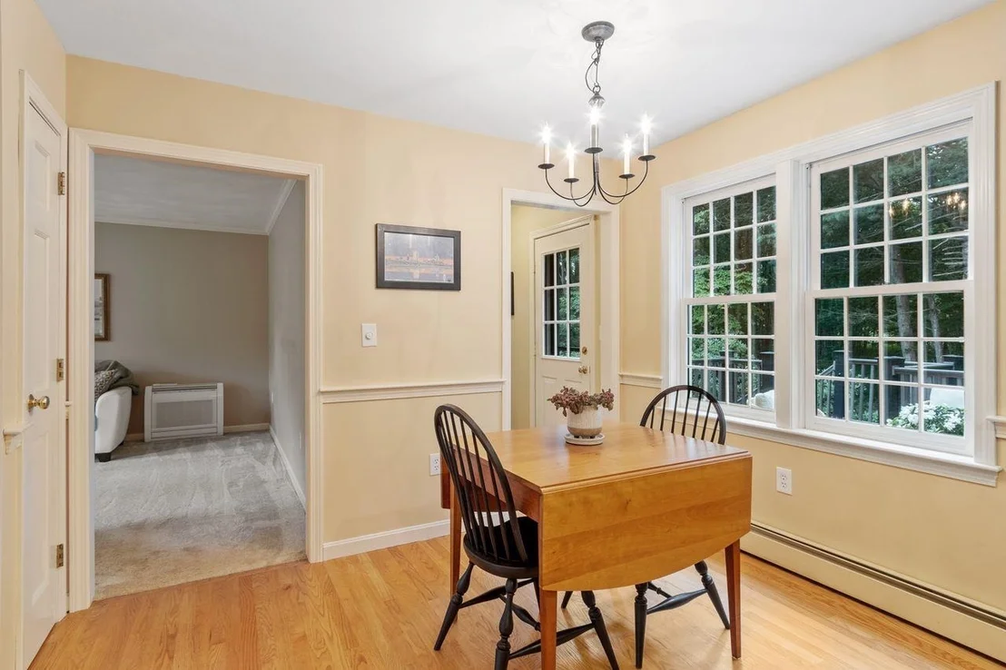 Photo of 25 Alexander