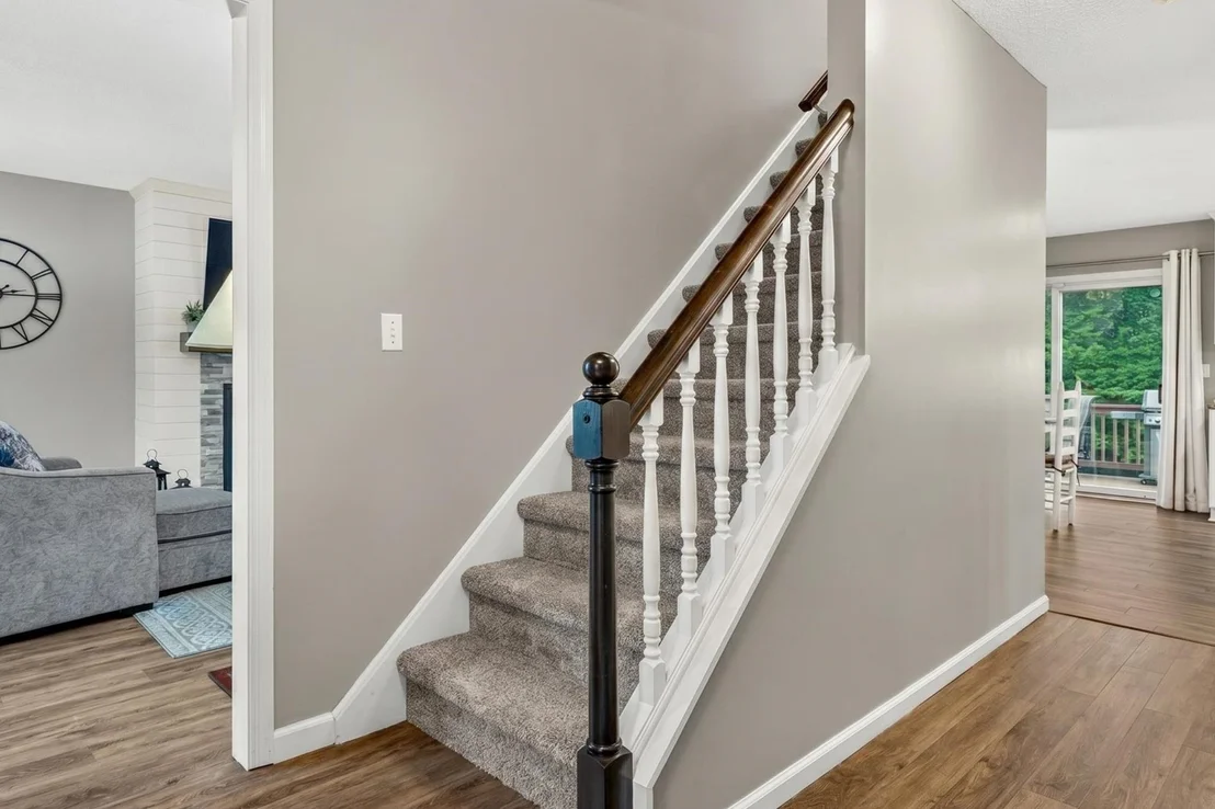 Photo of 12 Moon Brook