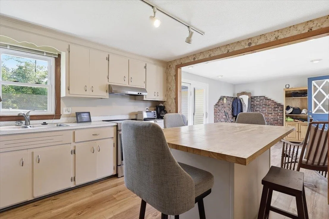 Photo of 7 Hideaway