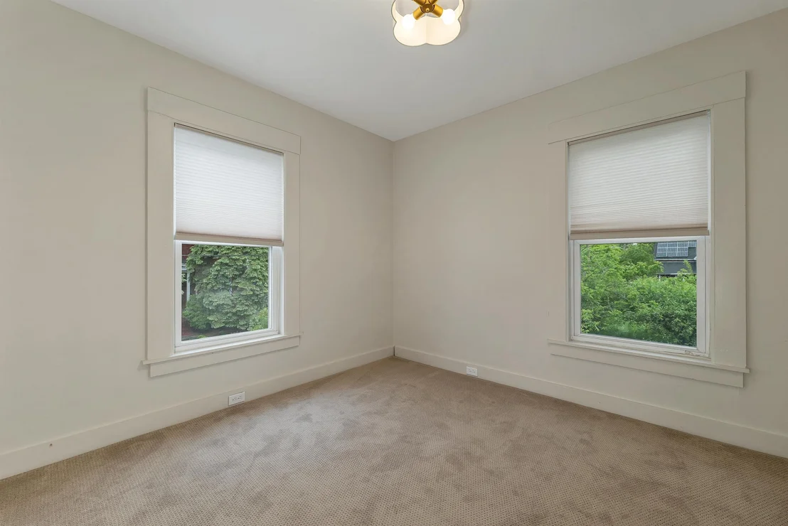 Photo of 33 Spruce