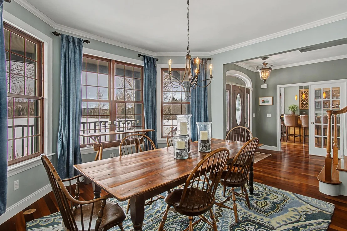 Photo of 4517 Oak Hill