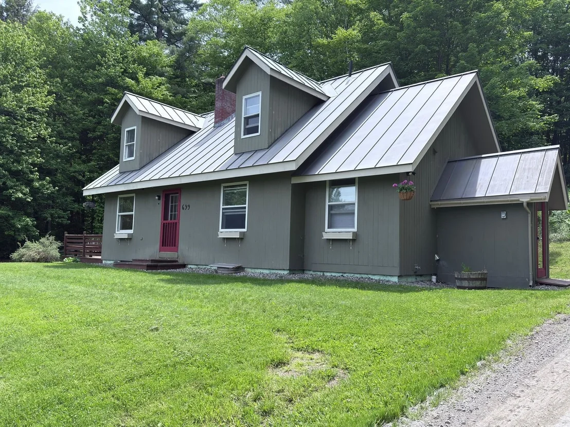 Photo of 699 Glenbrook