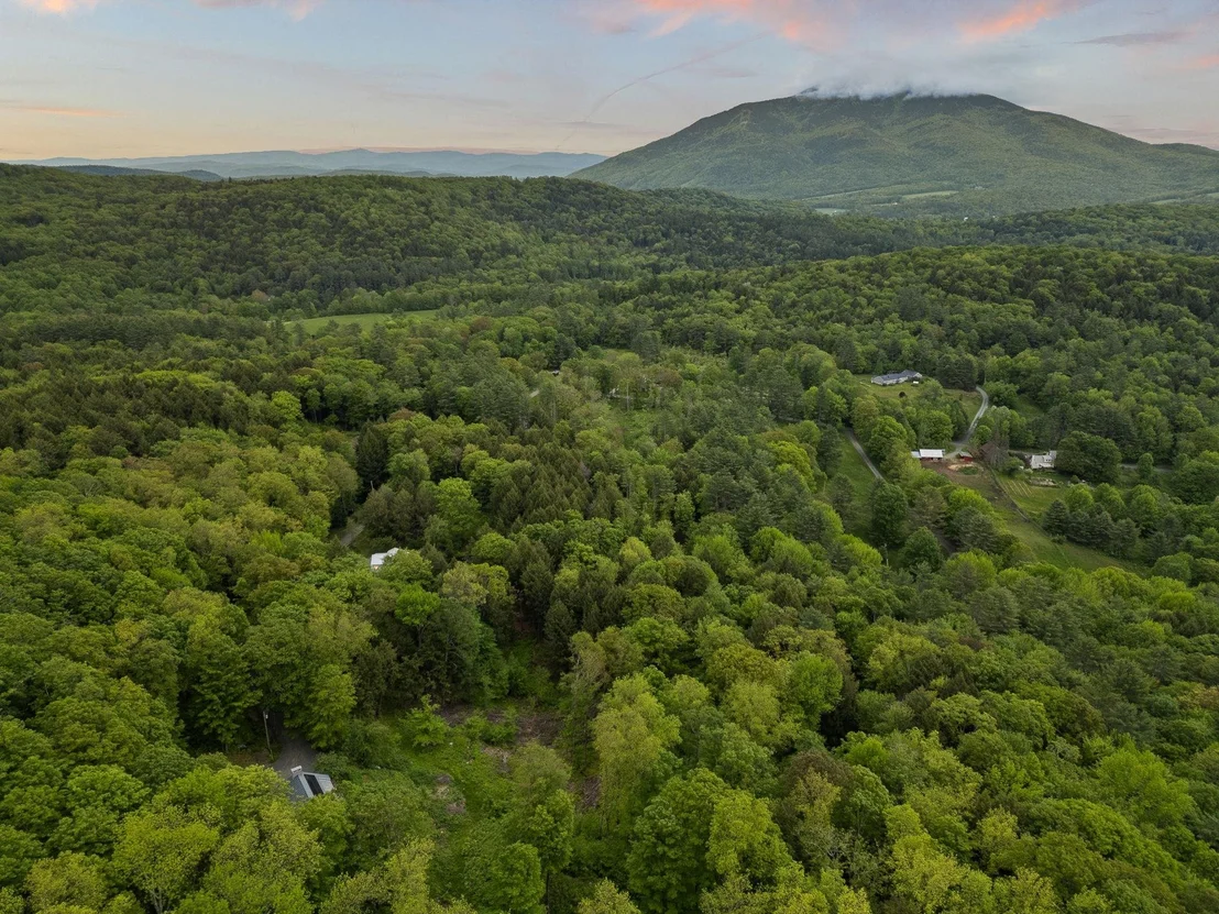 Photo of 515 Shattuck Hill