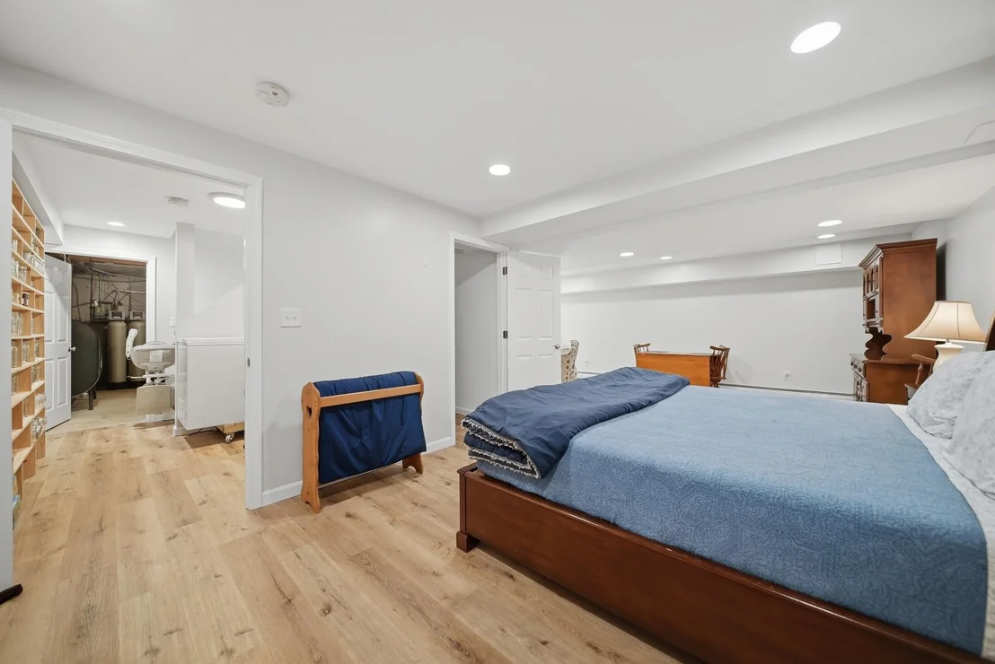 Photo of 7 Stony Point