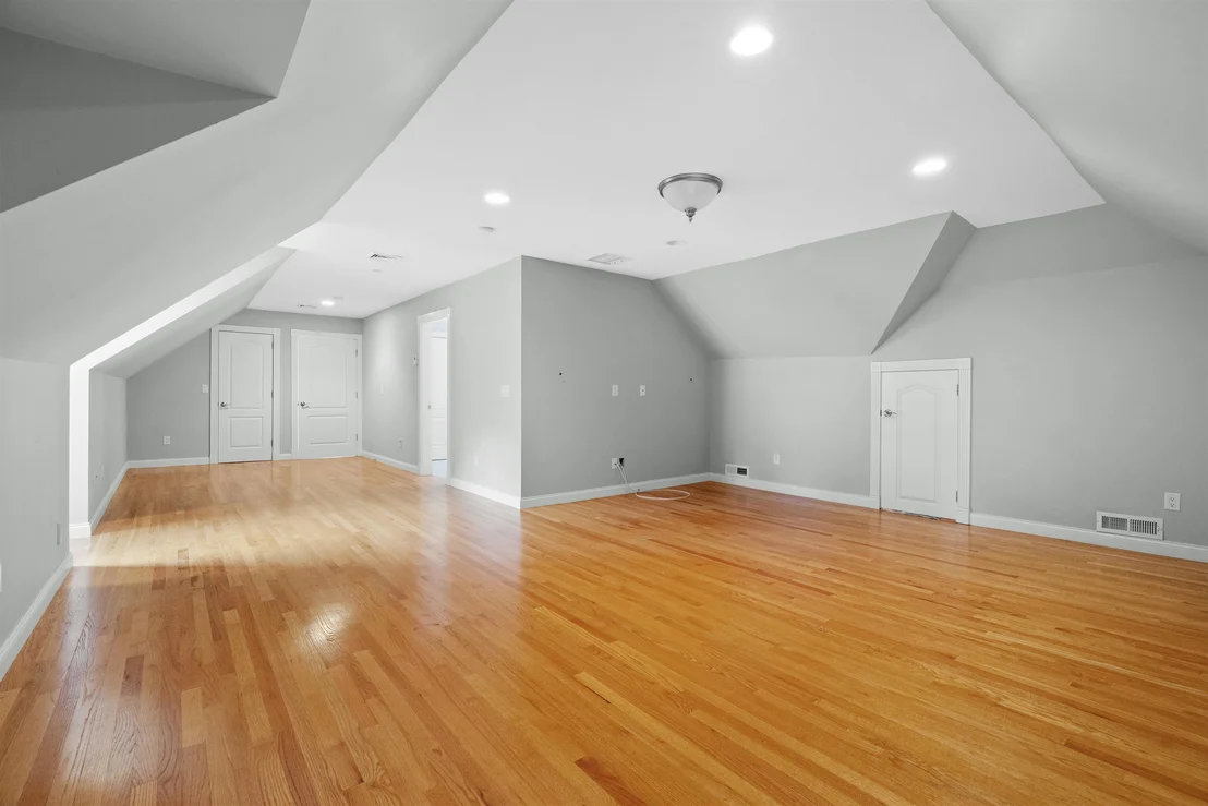 Photo of 8 Arcadia