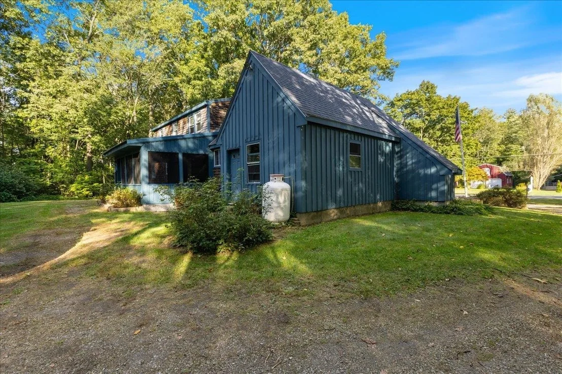 Photo of 8 Juniper