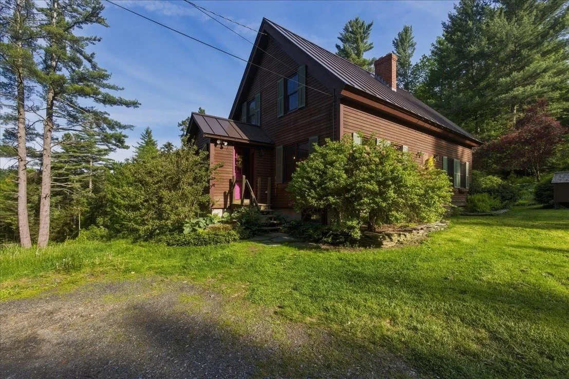 Photo of 1378 Hallstrom