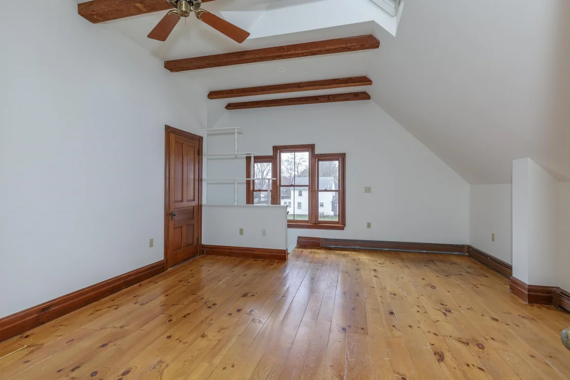 Photo of 8 Princeton