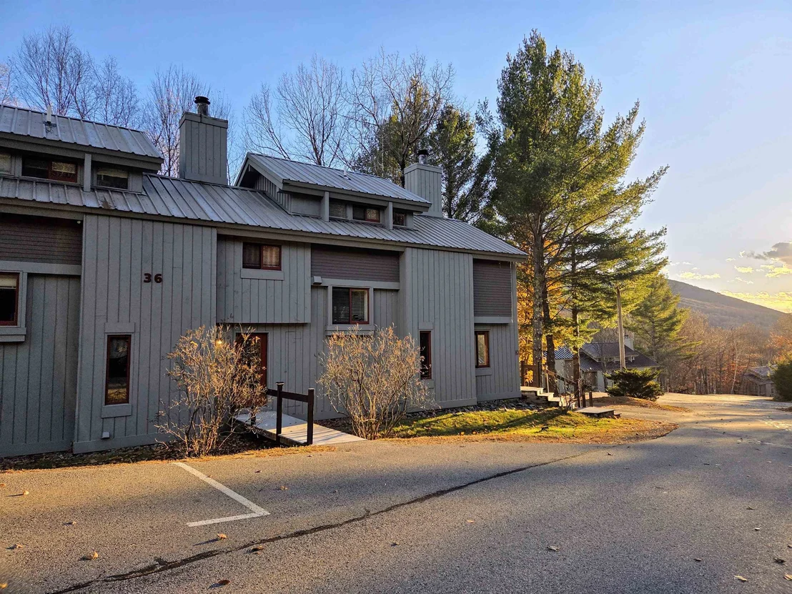 Photo of Unit 2 at 36 Easterly