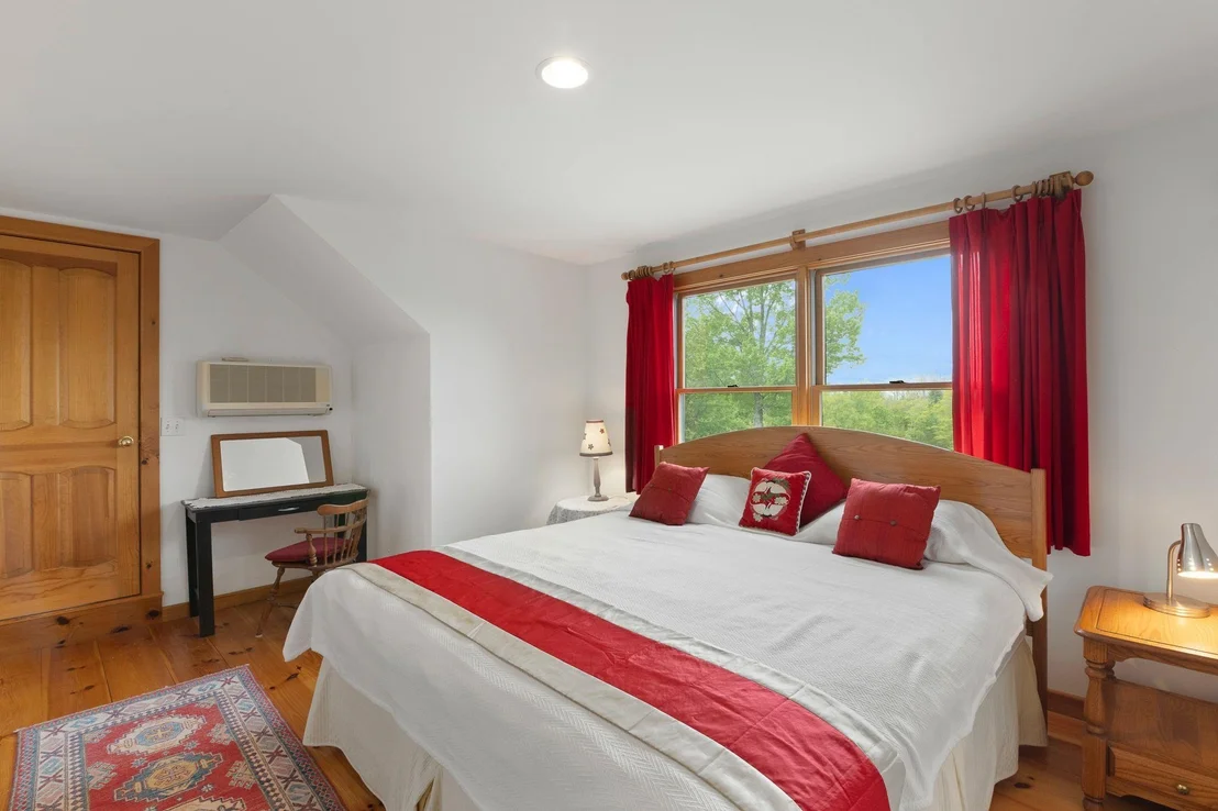 Photo of 104 Juniper Ridge