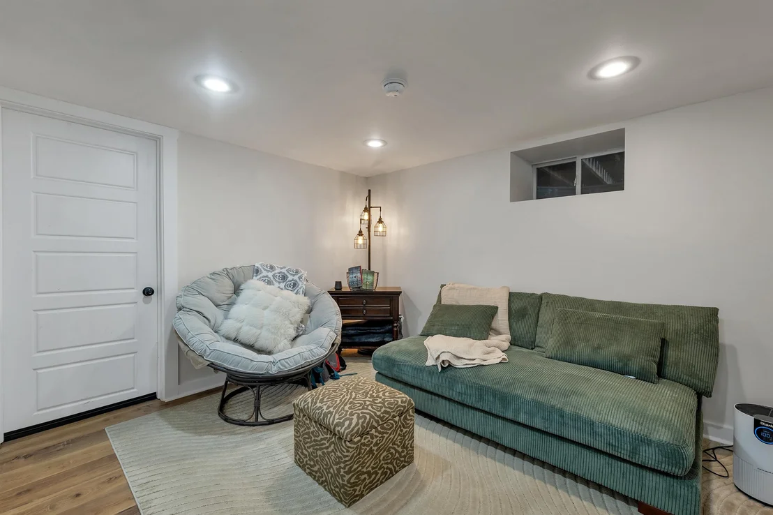 Photo of 48 Baldwin