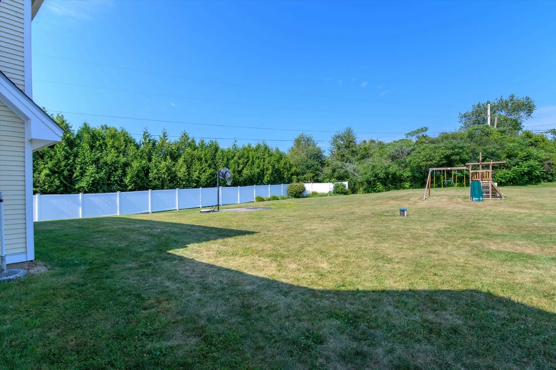 Photo of 2291 Bronson