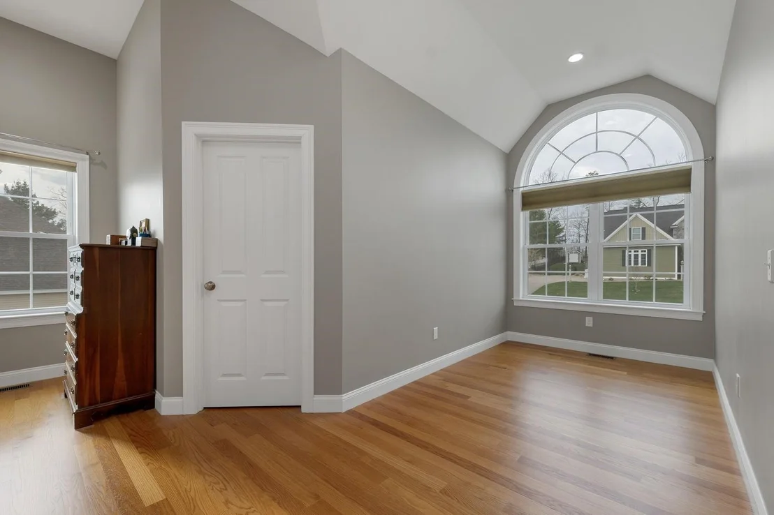 Photo of 26 Lamplighter