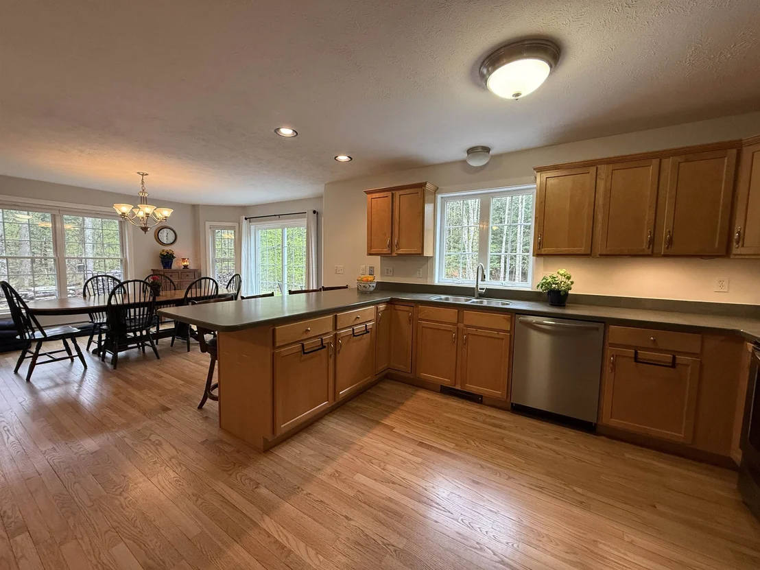 Photo of 28 Fieldstone