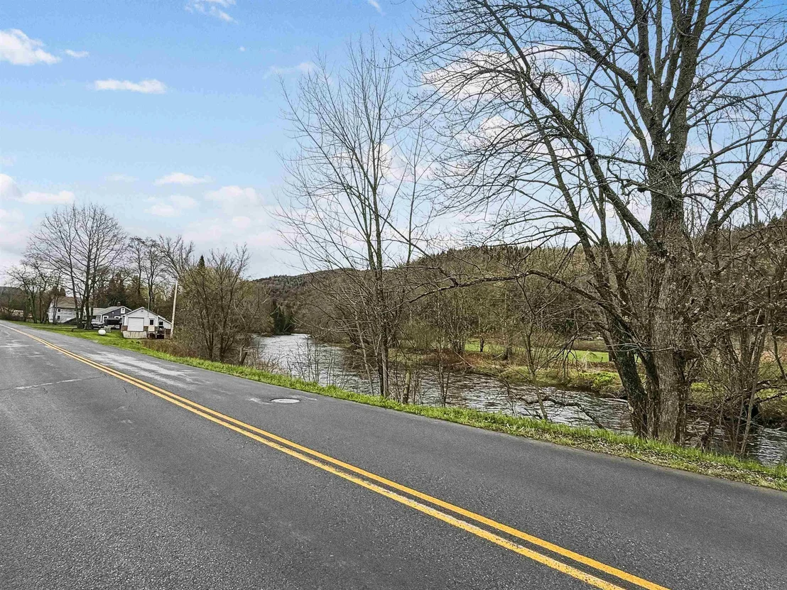 Photo of 347 River