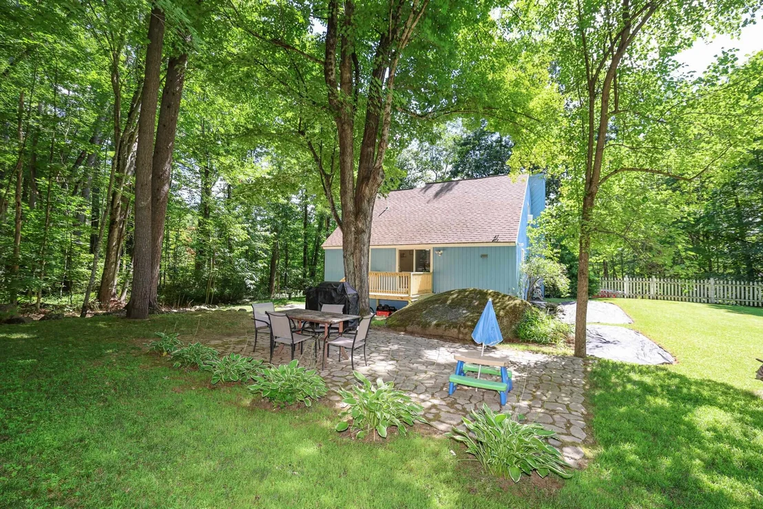 Photo of 285 Colby