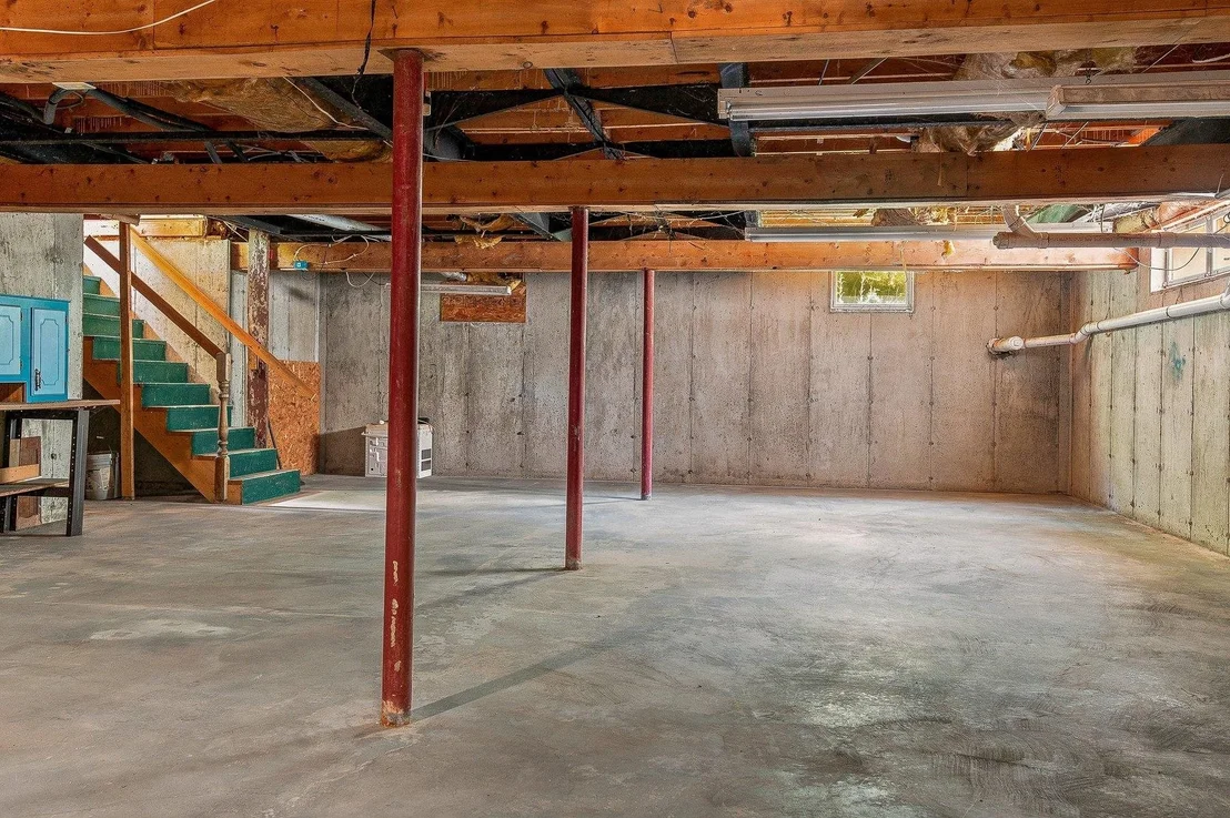 Photo of 99 Pine Ridge