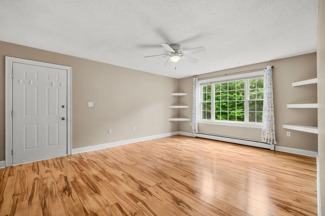 Photo of Unit J7 at 50 Brookside