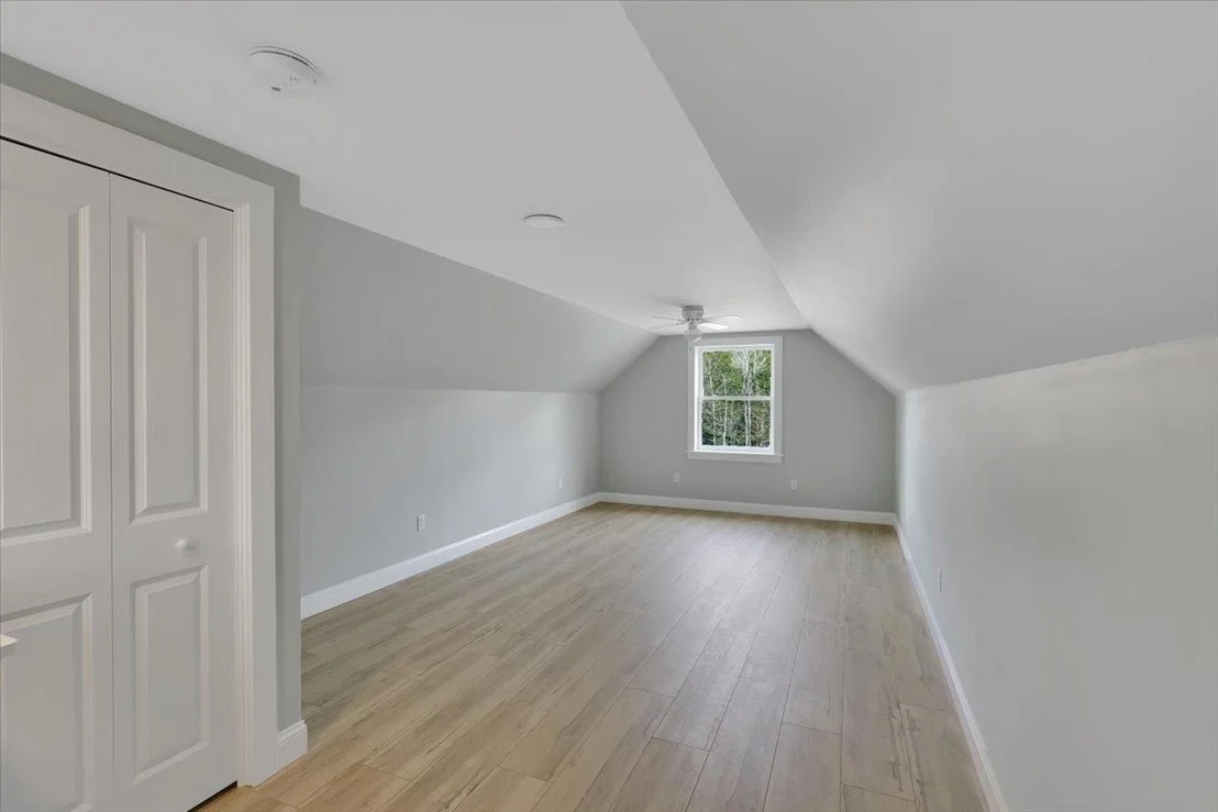 Photo of 49 Hemlock