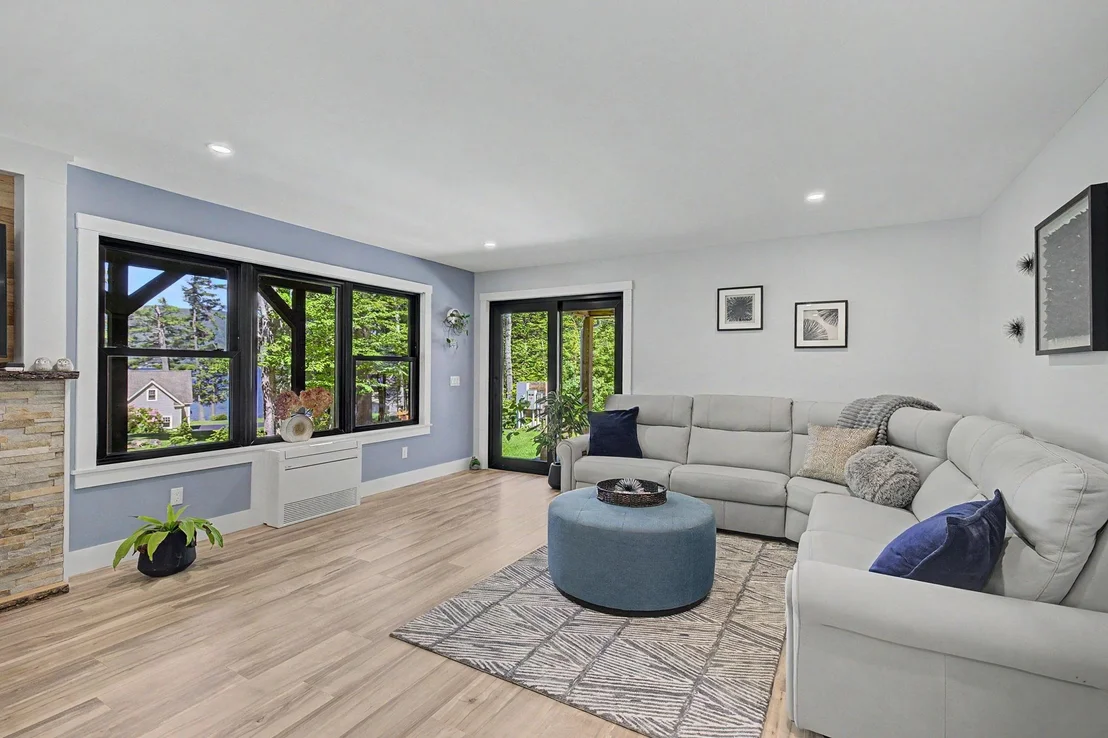Photo of 239 Maple N
