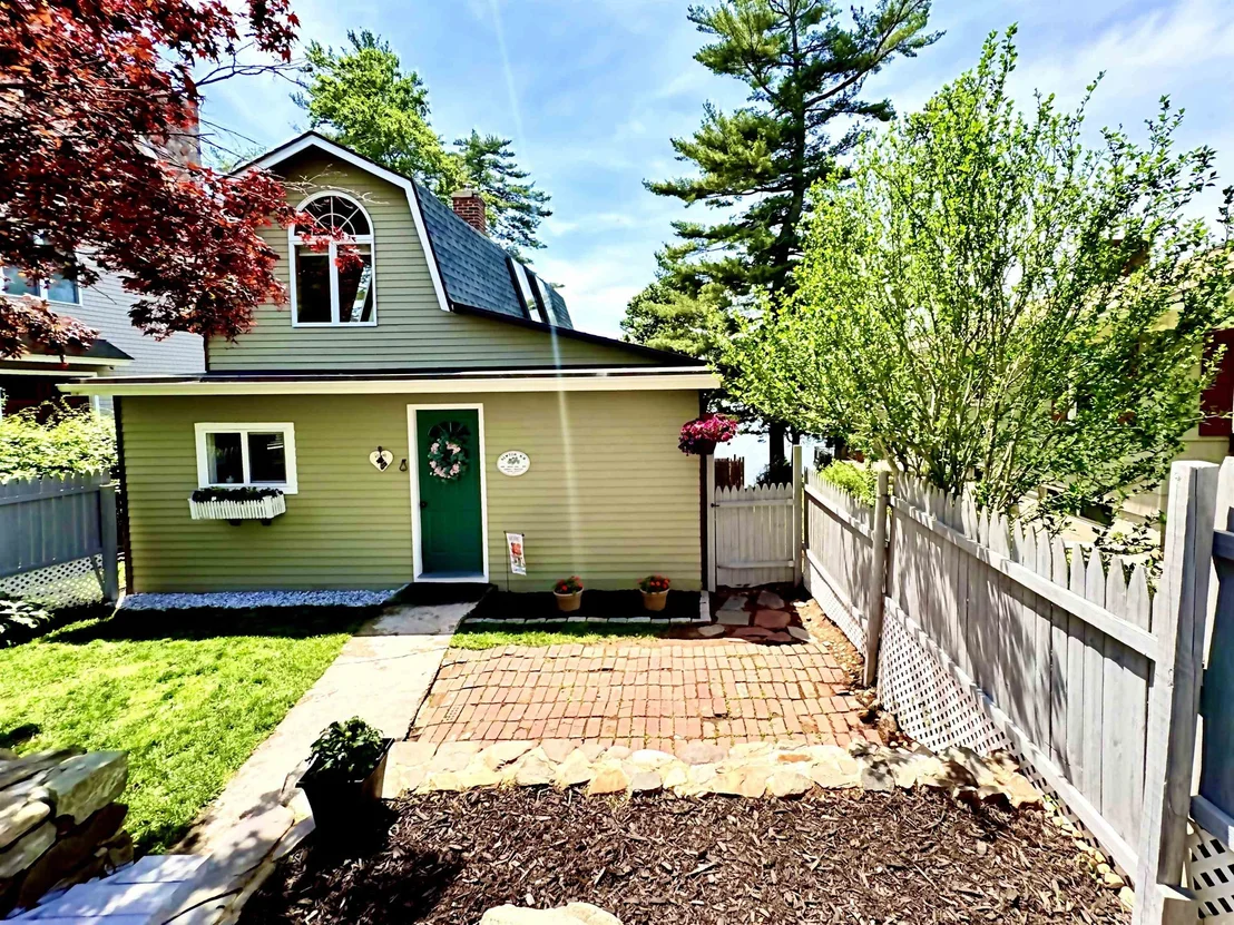 Photo of 14 Marcoux