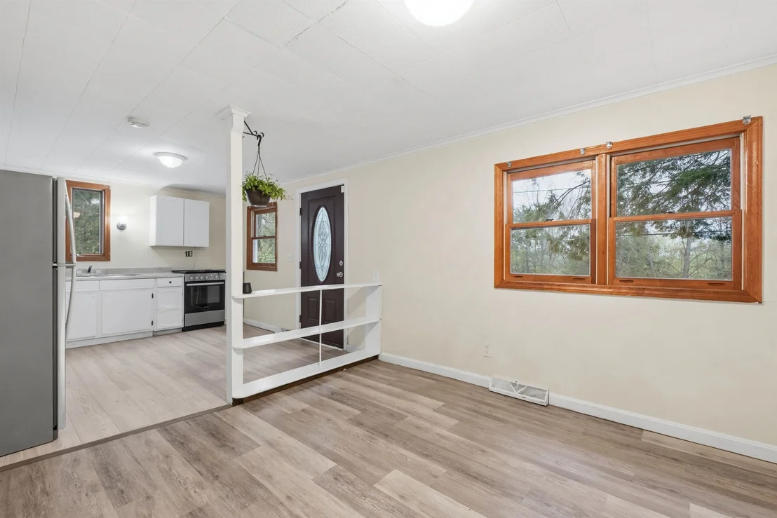 Photo of 111 Fox