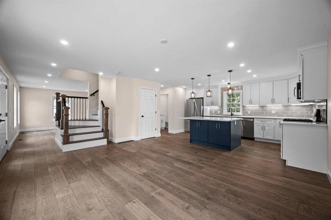 Photo of 335 Raymond