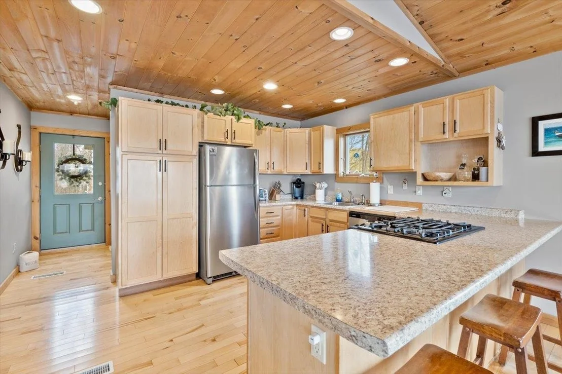 Photo of 68 Whitecap