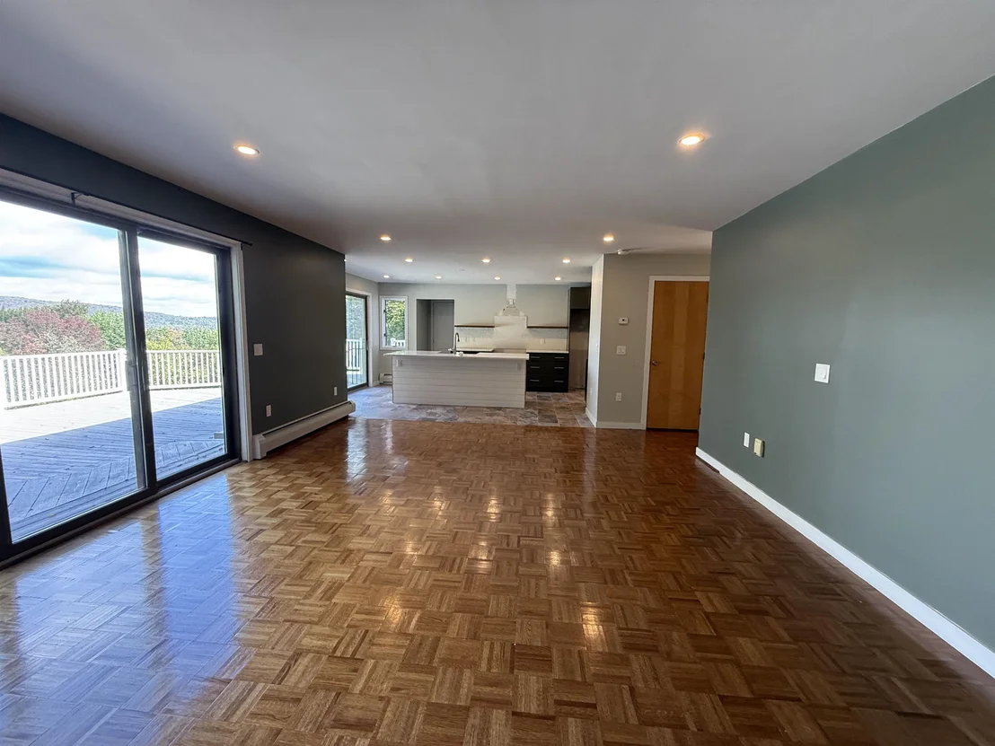 Photo of 58 Buckboard