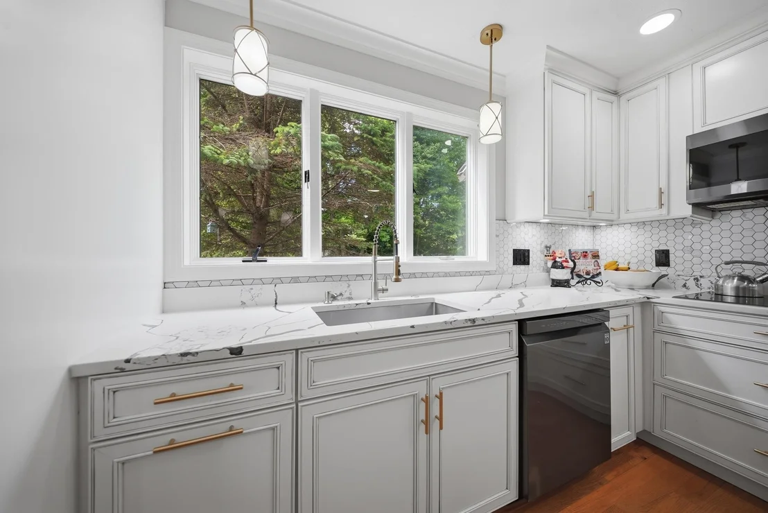 Photo of 18 Stone Post