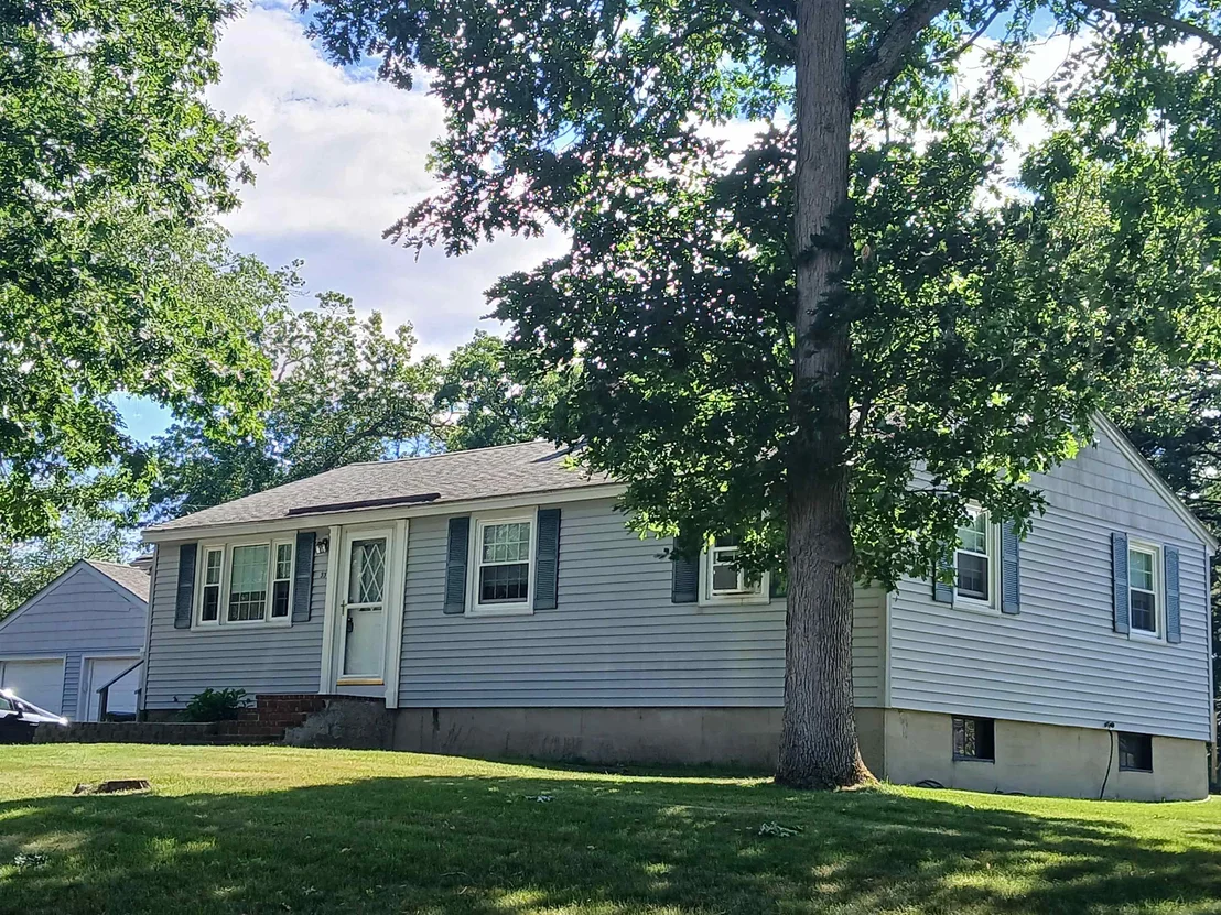 Photo of 33 GENERAL PULASKI DRIVE