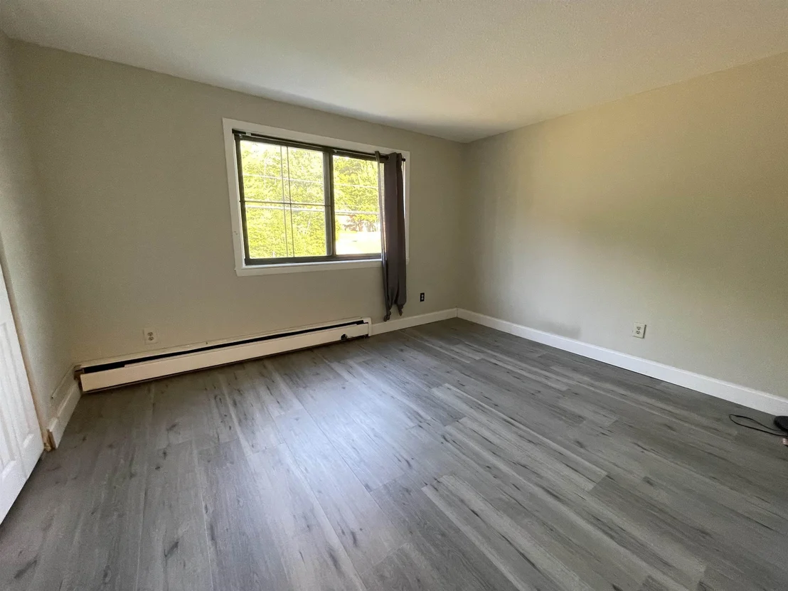 Photo of Unit 21 at 124 Mammoth