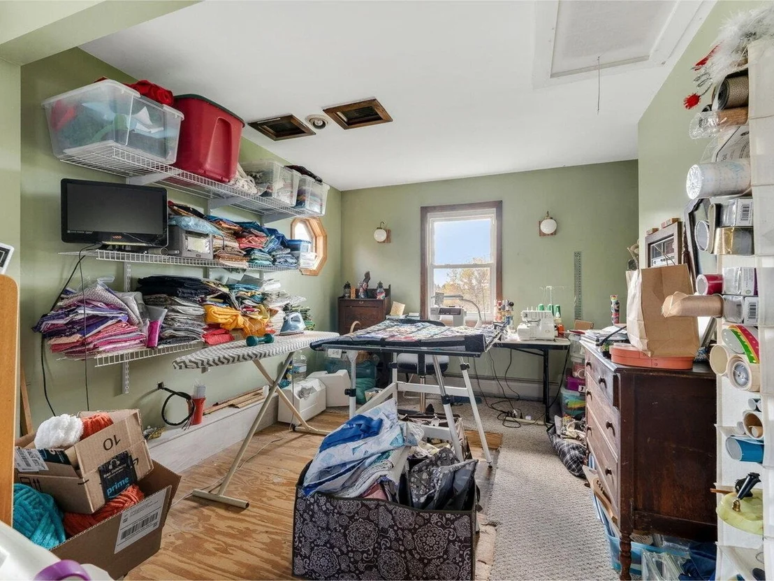 Photo of 771 Robinson