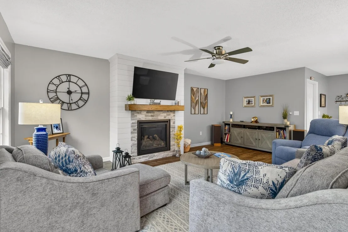 Photo of 12 Moon Brook