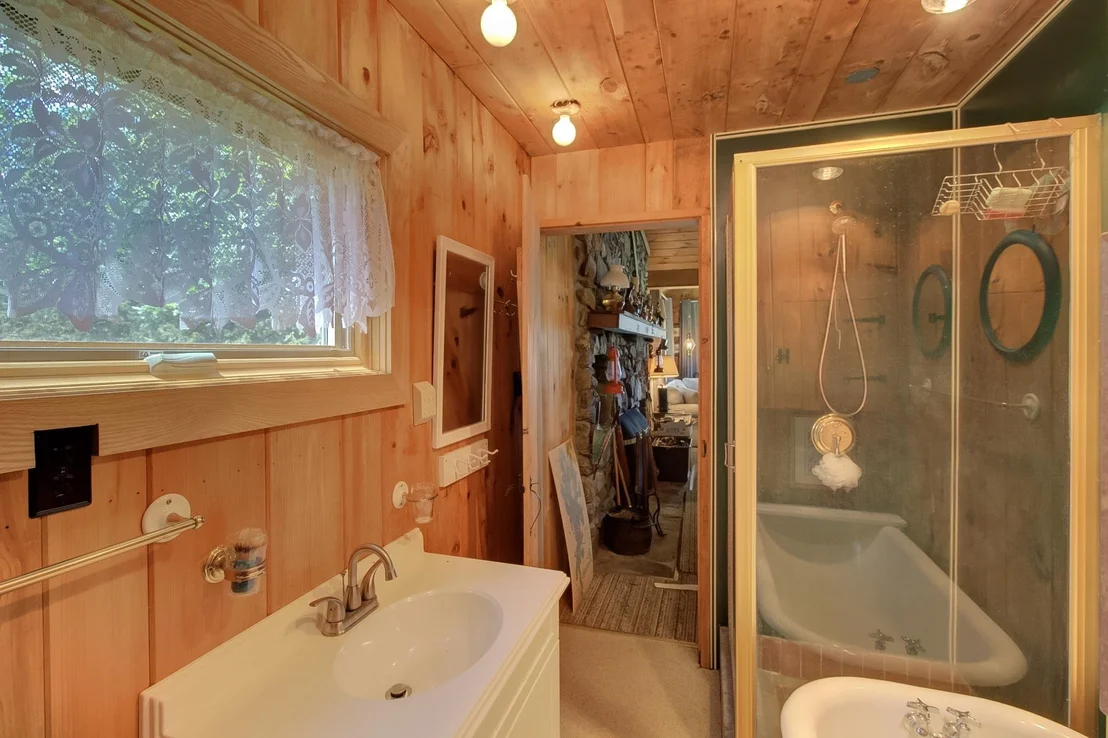 Photo of 135 Savage Point North