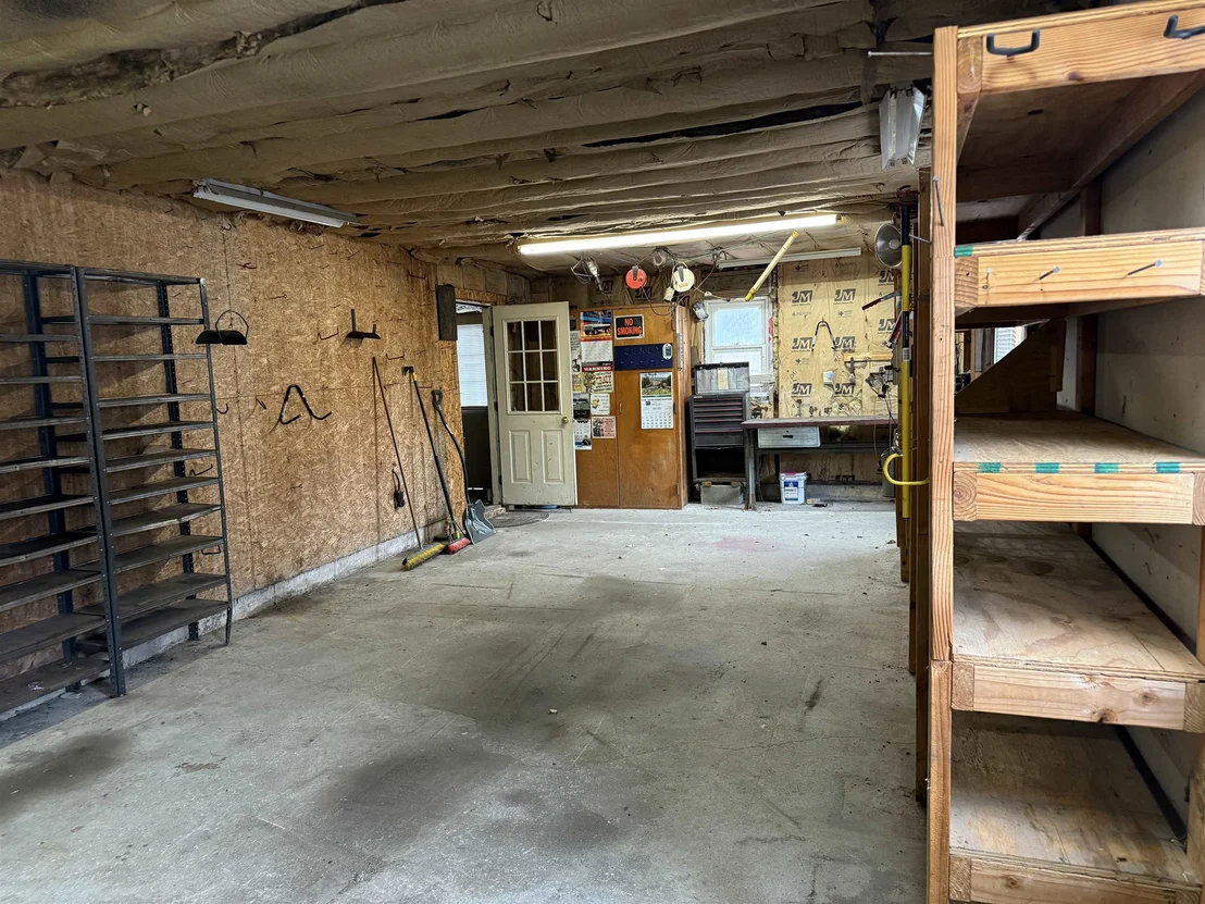 Photo of 2459 Highgate