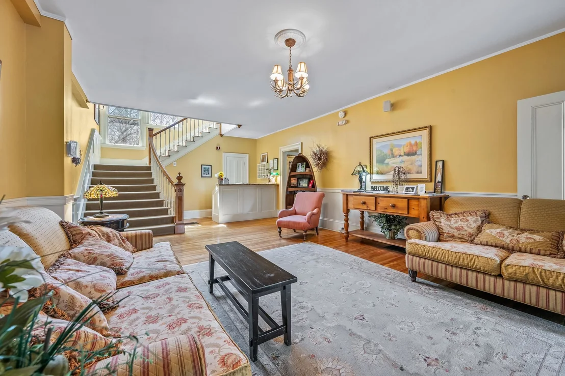 Photo of 12 Thorn Hill
