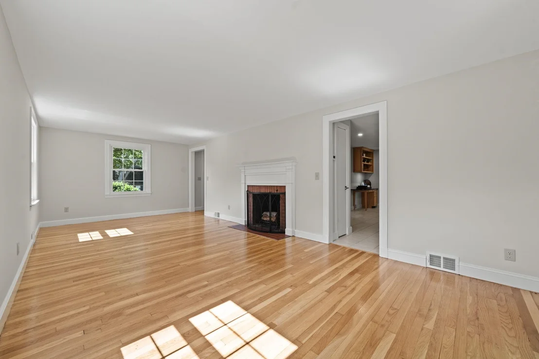 Photo of 9 Hillside