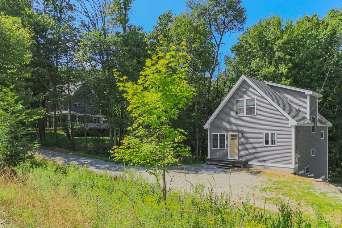 Photo of 325 Mccurdy