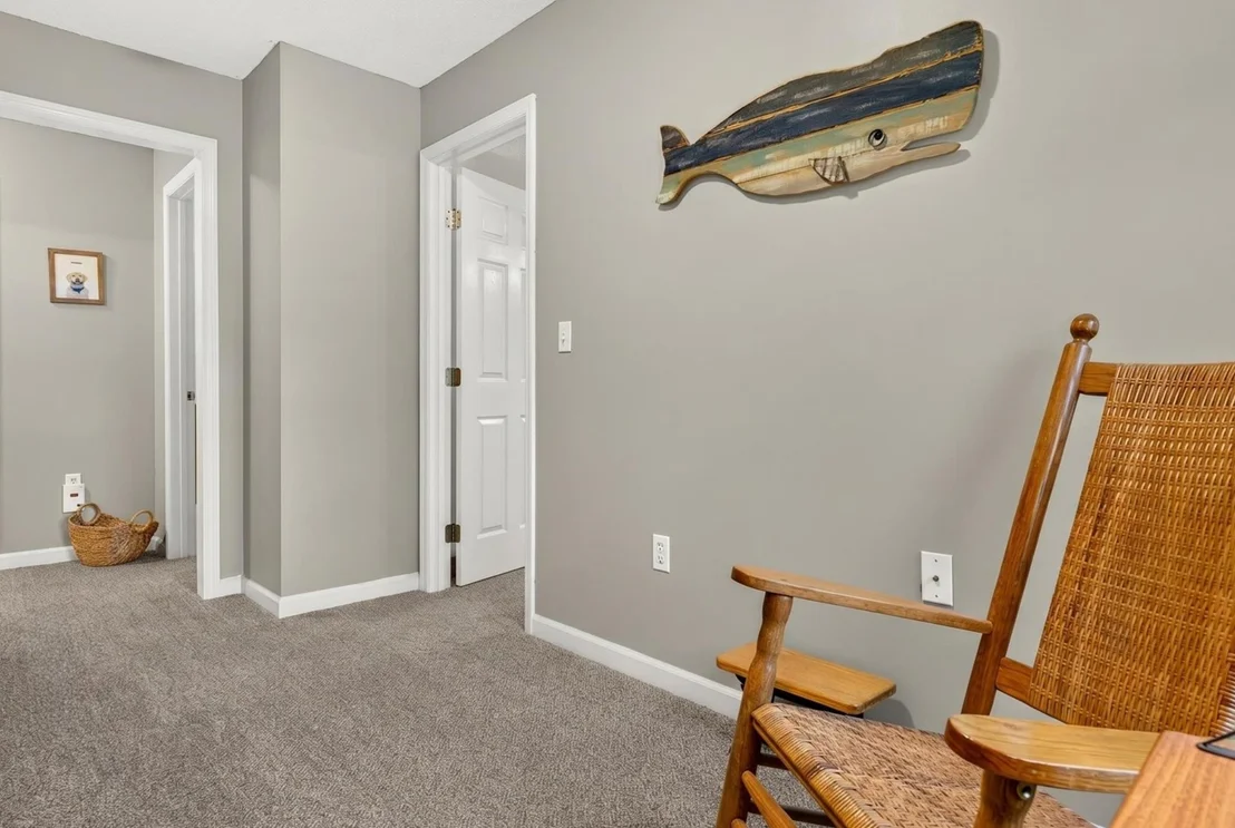Photo of 12 Moon Brook