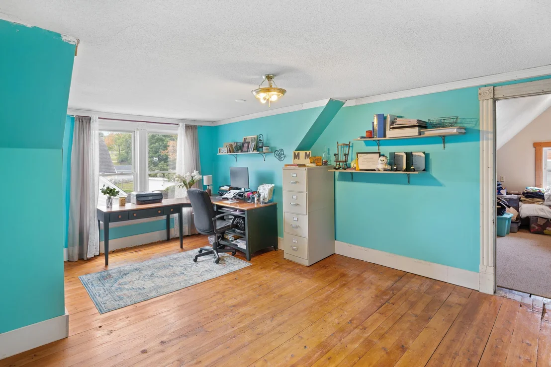 Photo of 83 Spring