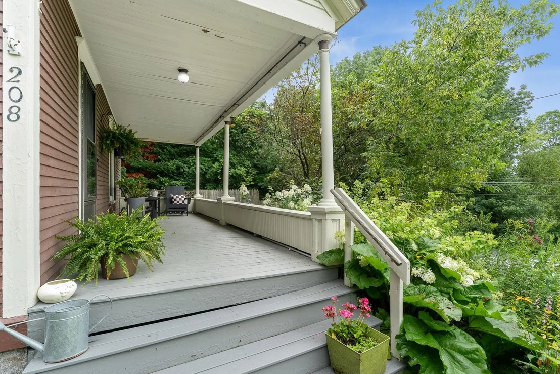 Photo of 208 Elm