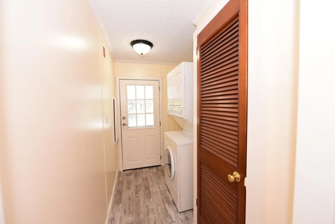 Photo of 74 Lamplighter