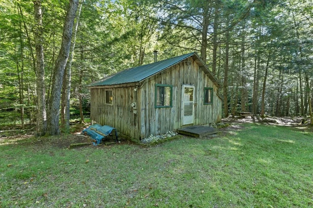 Photo of 32 Johnson Brook