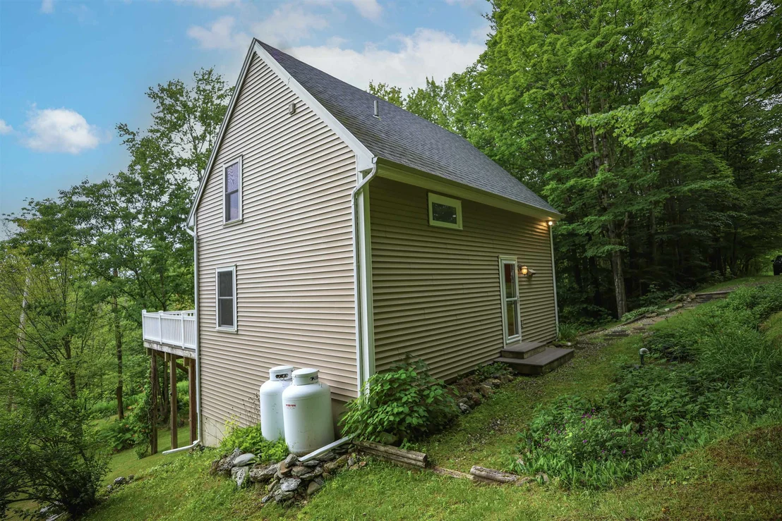 Photo of 570 Upper Meehan