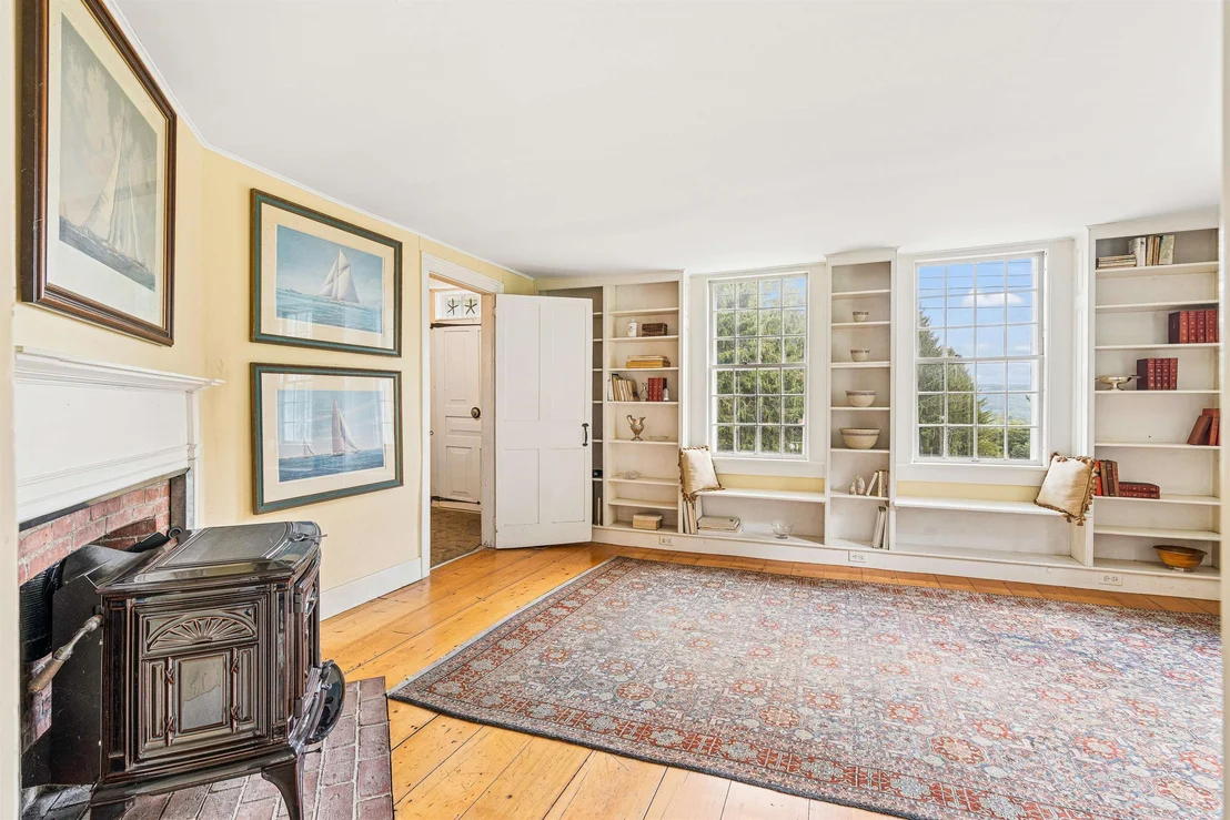 Photo of 408 Ridge