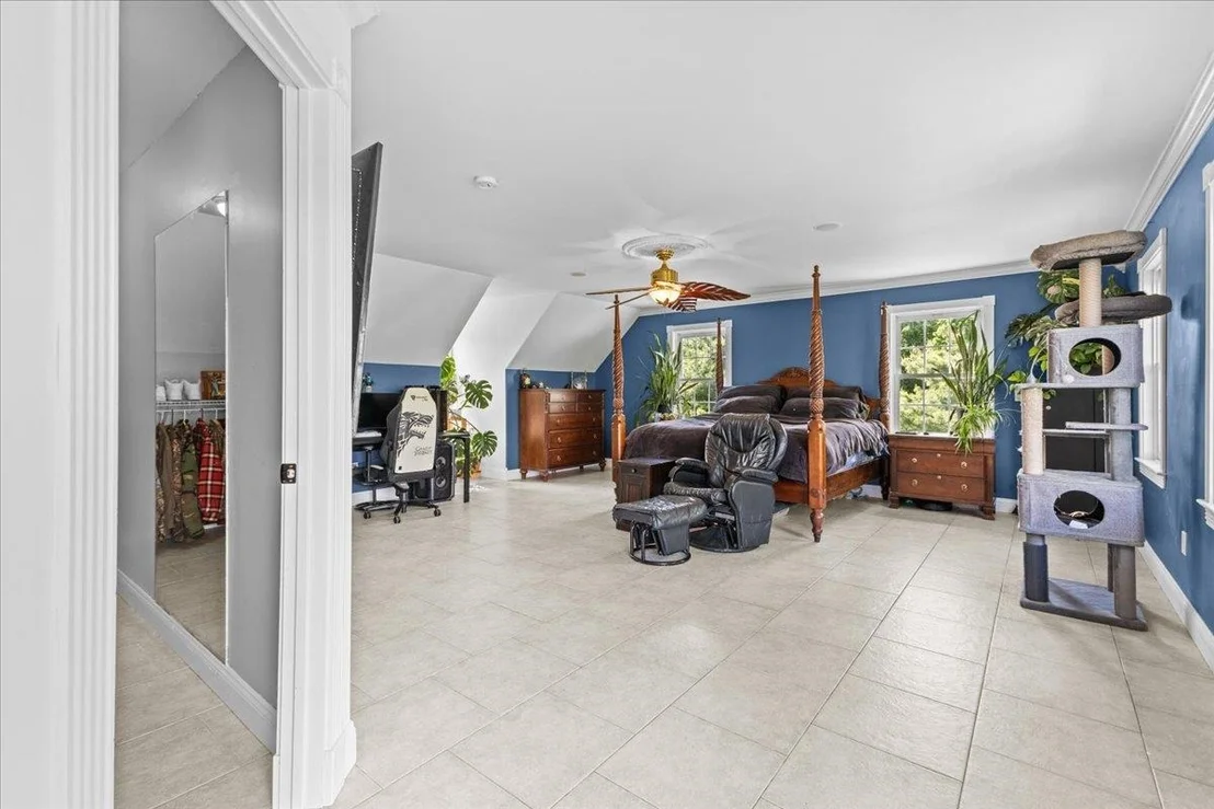 Photo of 413 Hibbard
