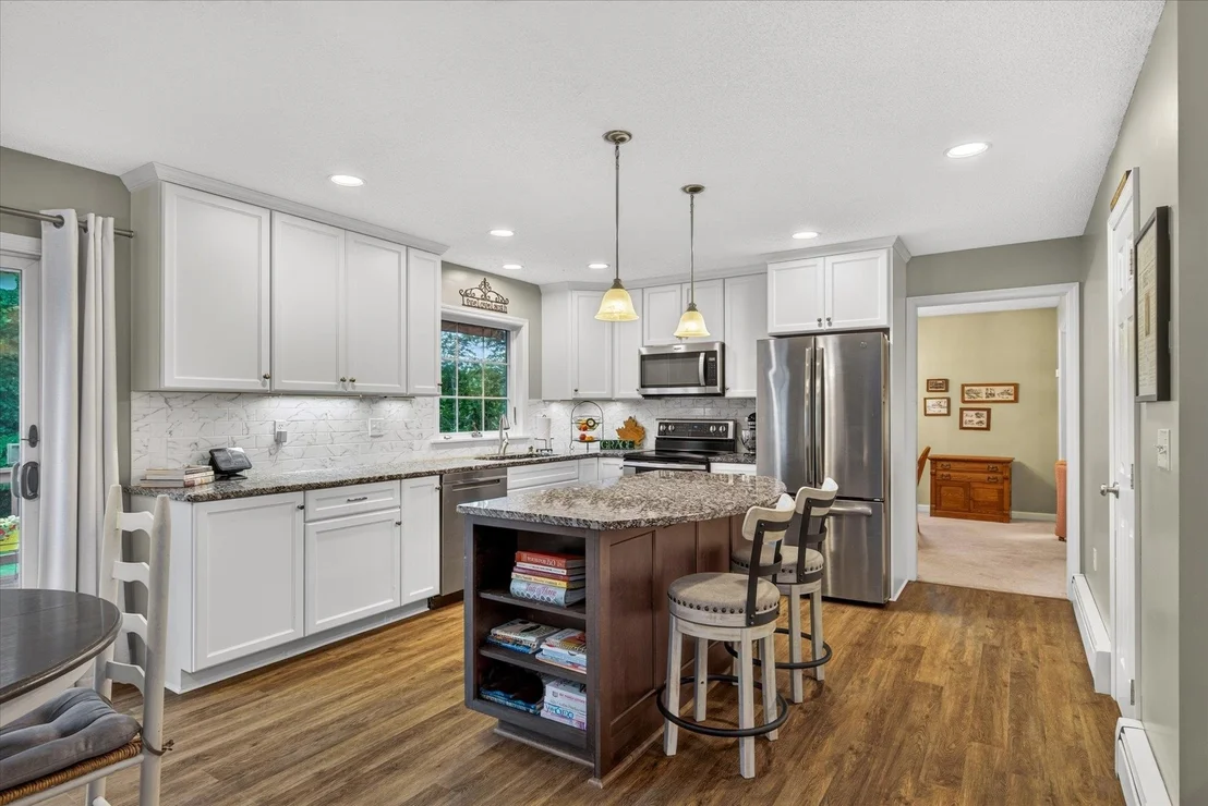 Photo of 12 Moon Brook