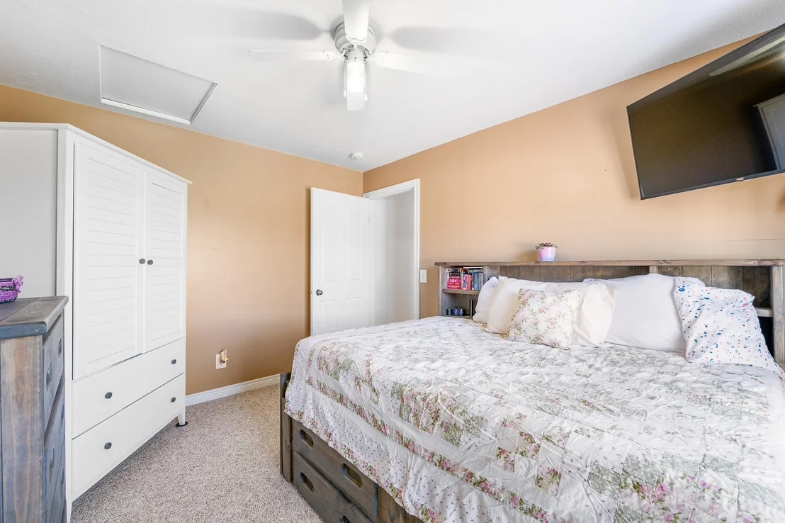 Photo of 794 Reed